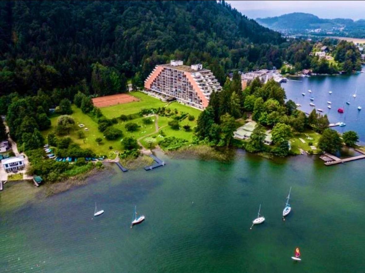 Apartment Am Ossiacher See Mit Seeblick Landskron Extérieur photo